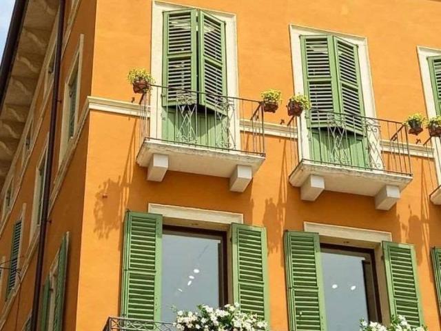 Palazzo in vendita a Centro Storico, Modena