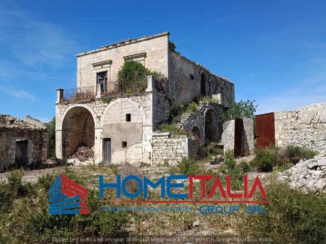 Palazzo in vendita a Modica, Tre Casuzze