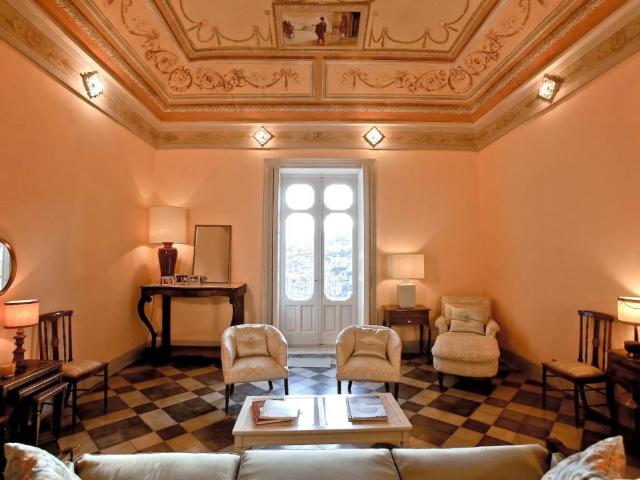 Palazzo in vendita a Modica Alta, Marina Di Modica