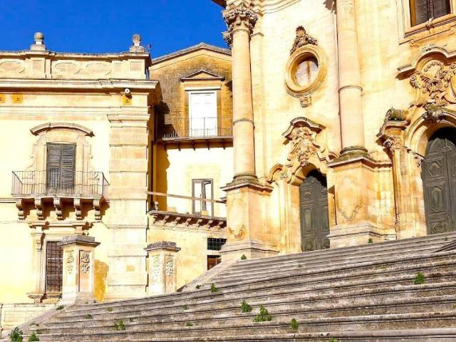 Palazzo in vendita a Modica, Modica Alta