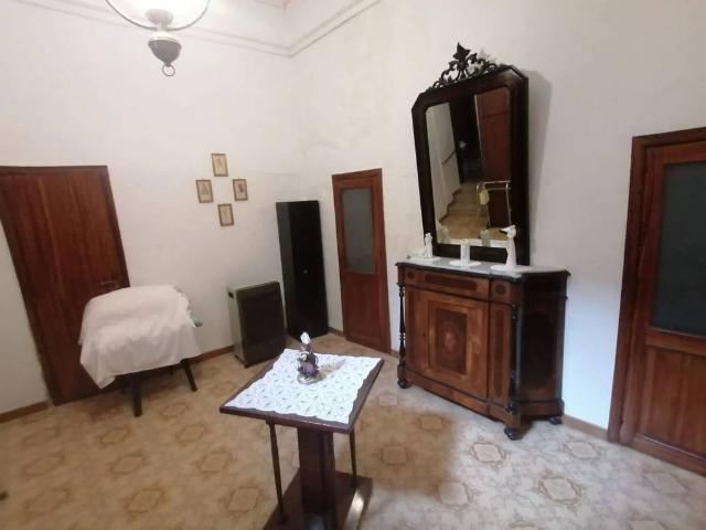 Palazzo in vendita a Modica Alta, Marina Di Modica