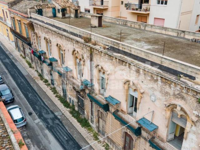 Palazzo in vendita a Modica Alta, Marina Di Modica