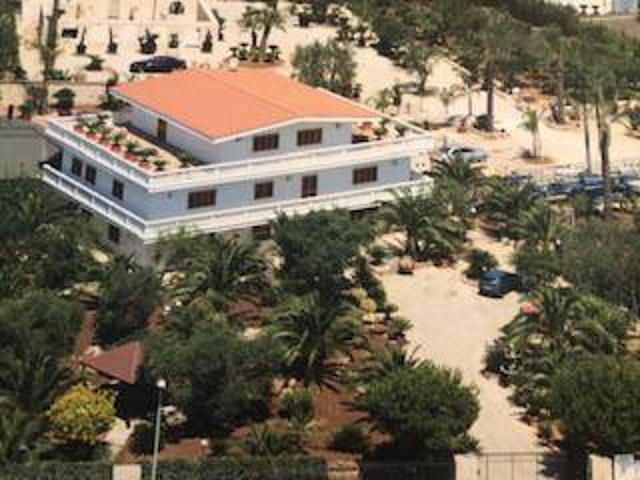 Palazzo in vendita a Puglia, Bari