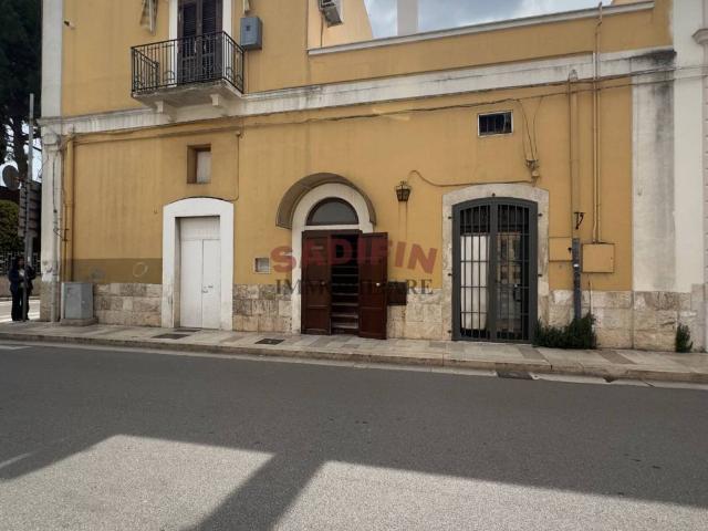 Palazzo in vendita a Puglia, Bari