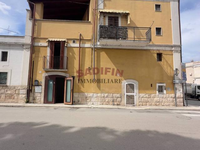 Palazzo in vendita a Puglia, Bari