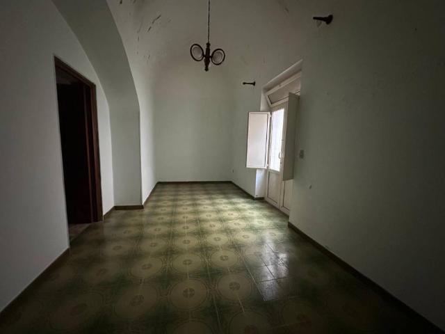 Palazzo in vendita a Puglia, Bari