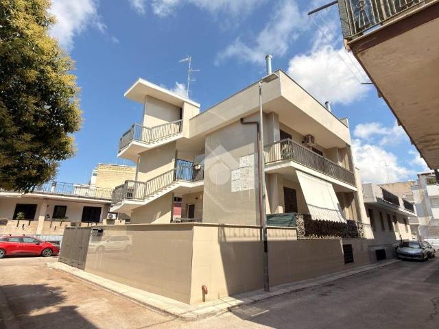 Palazzo in vendita a Puglia, Bari