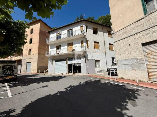 Palazzo in vendita a Molini Di Triora, Liguria