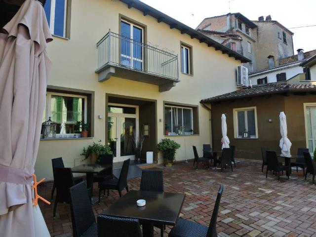 Palazzo in vendita a Piemonte, Asti