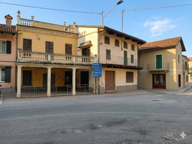Palazzo in vendita a Piemonte, Cuneo
