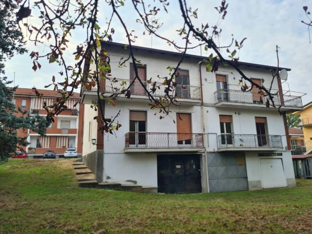 Palazzo in vendita a Moncalvo, Asti