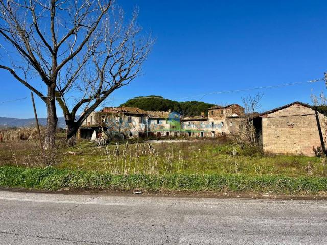 Palazzo in vendita a Uggia, Montevettolini