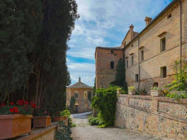 Palazzo in vendita a Montalcino, Toscana