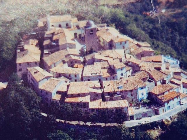 Palazzo in vendita a Marche, Pesaro E Urbino