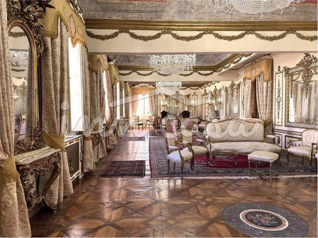 Palazzo in vendita a Marche, Pesaro E Urbino