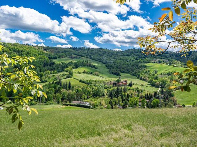 Palazzo in vendita a Unione dei comuni Valli del Reno, Lavino e Samoggia, Monte San Pietro