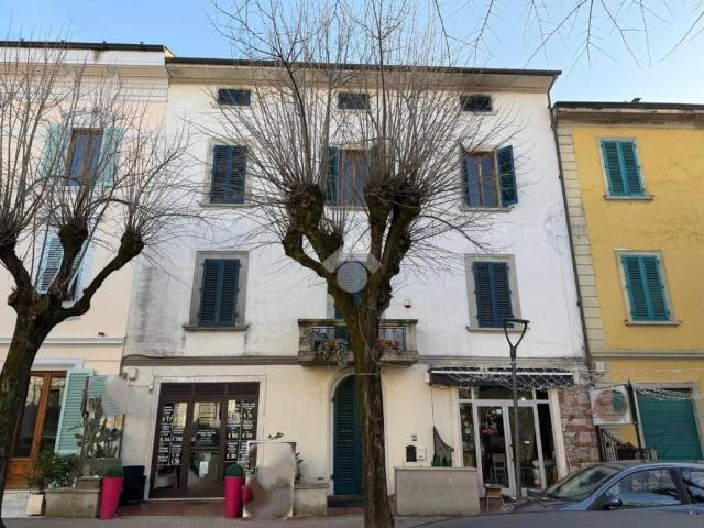 Palazzo in vendita a Gallo, Montecatini Terme