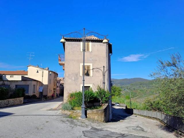 Palazzo in vendita a Ginestra, Monteleone Sabino