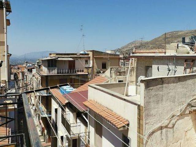 Palazzo in vendita a Montelepre, Sicilia