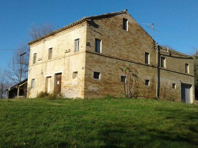 Palazzo in vendita a Marche, Fermo