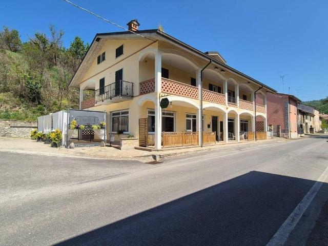 Palazzo in vendita a Montesegale, Lombardia