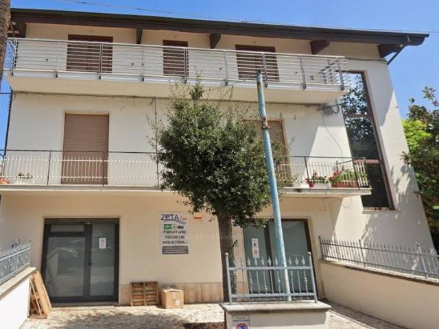 Palazzo in vendita a Montesilvano, Abruzzo