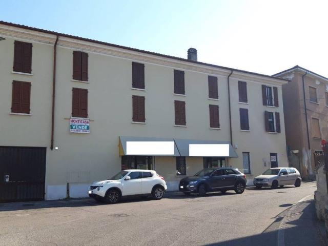 Palazzo in vendita a Montichiari, Lombardia