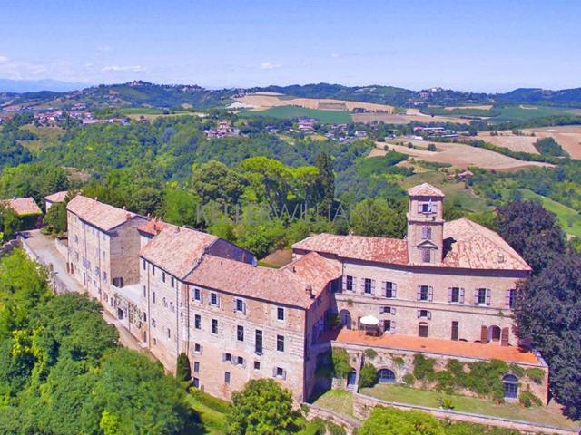 Palazzo in vendita a Piemonte, Asti