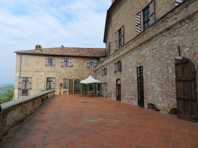 Palazzo in vendita a Piemonte, Asti
