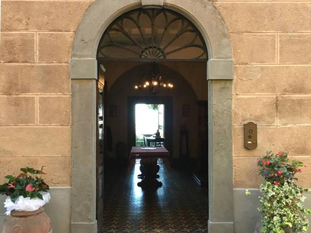 Palazzo in vendita a Montopoli In Val D'arno, Toscana