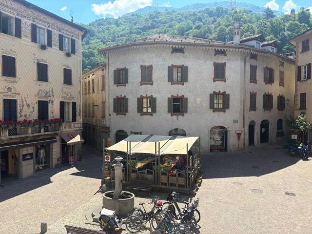 Palazzo in vendita a Morbegno, Lombardia