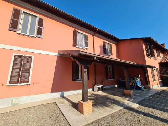 Palazzo in vendita a Morimondo, Lombardia