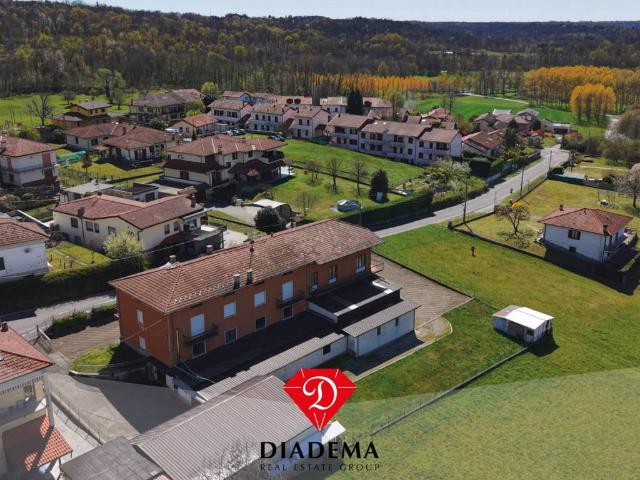 Palazzo in vendita a Mornago, Lombardia