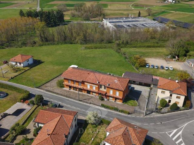 Palazzo in vendita a Mornago, Lombardia