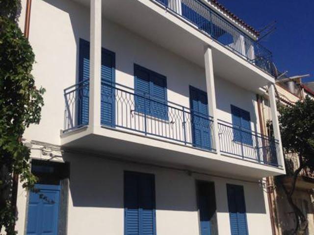 Palazzo in vendita a Lazzàro, Calabria