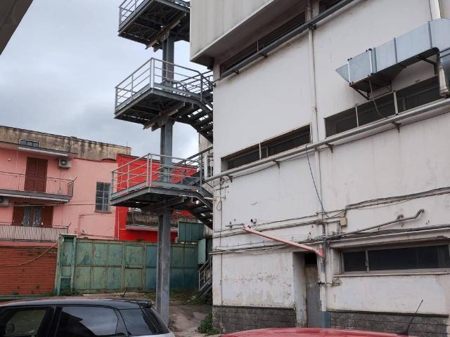 Palazzo in vendita a Municipalità 6, Campania