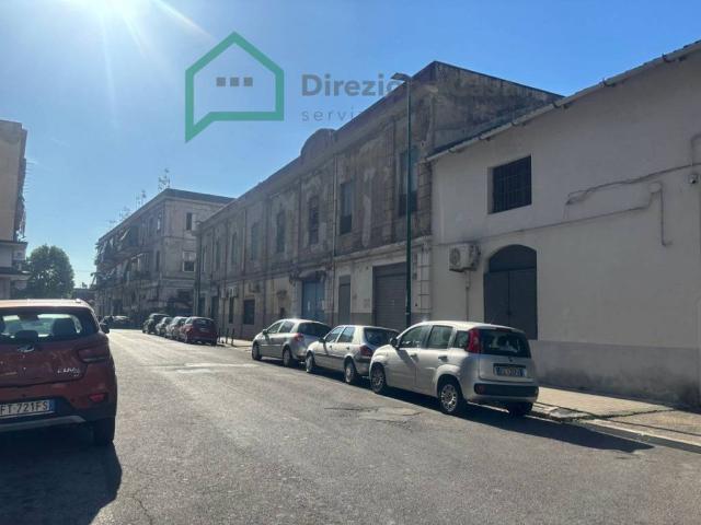 Palazzo in vendita a Napoli