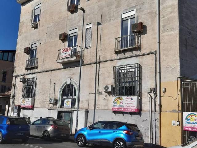 Palazzo in vendita a Municipalità 10, Campania