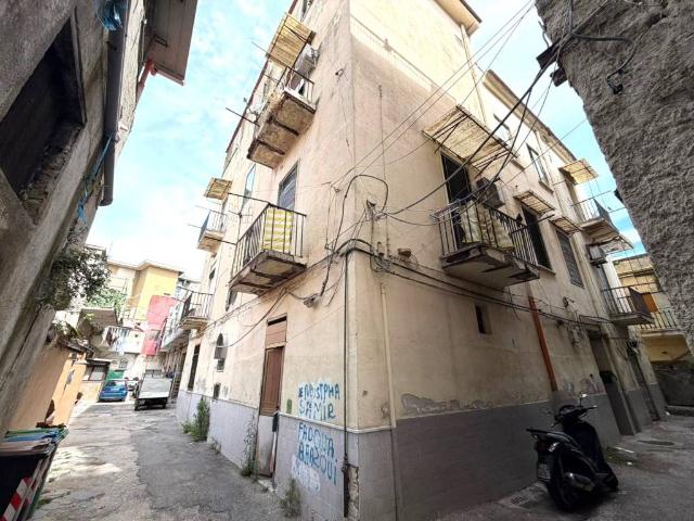 Palazzo in vendita a Municipalità 6, San Giovanni A Teduccio