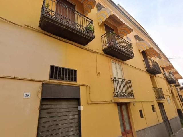 Palazzo in vendita a Secondigliano, Napola