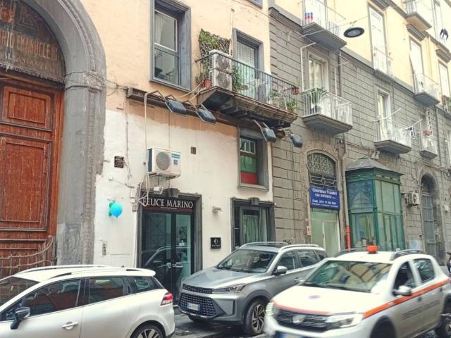 Palazzo in vendita a Municipalità 4, Campania