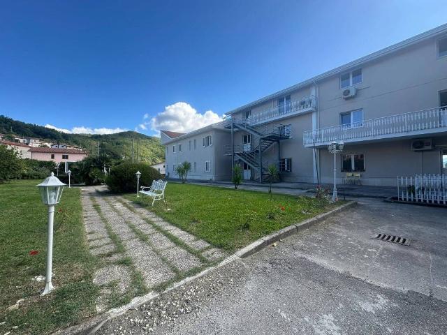 Palazzo in vendita a Napoli