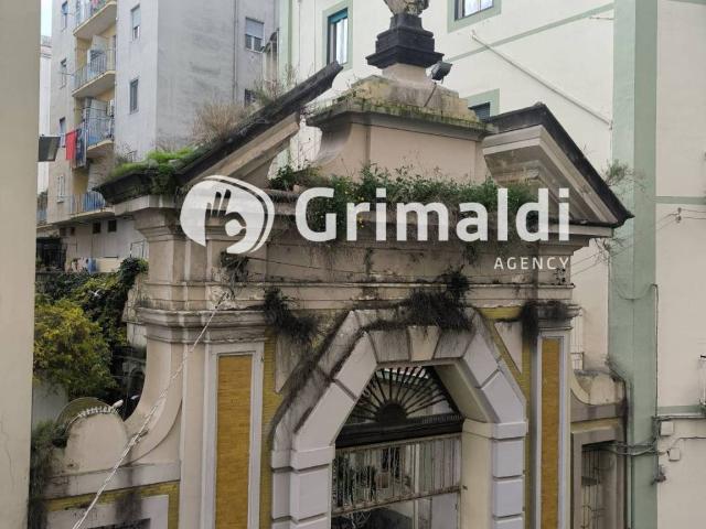 Palazzo in vendita a Municipalità 2, Campania