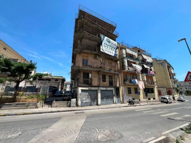 Palazzo in vendita a Municipalità 7, Miano