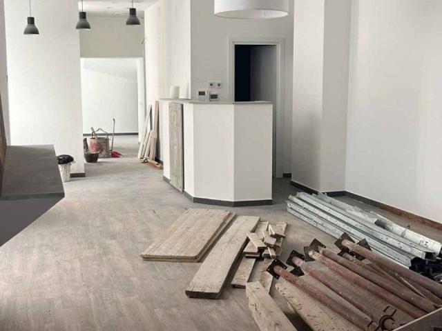 Palazzo in vendita a Napoli