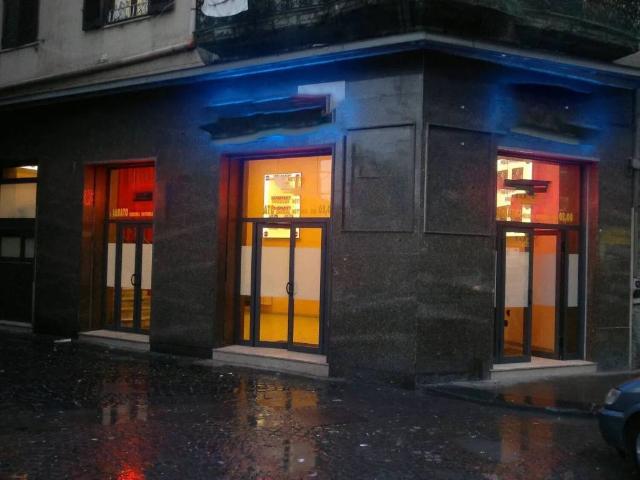 Palazzo in vendita a Porta Capuana, Napola