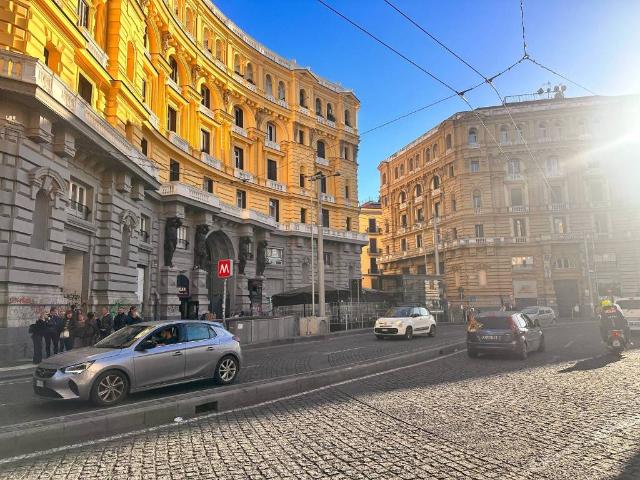 Palazzo in vendita a Napoli
