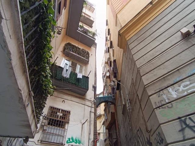 Palazzo in vendita a Napoli
