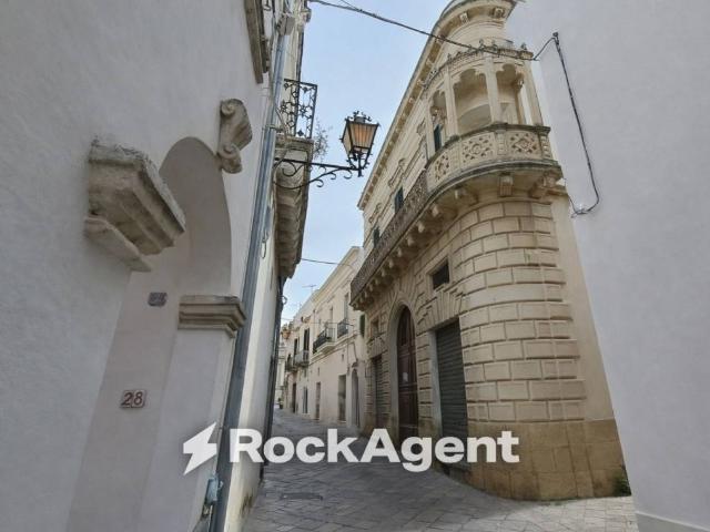 Palazzo in vendita a Puglia, Lecce