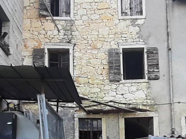 Palazzo in vendita a Chieve, Negrar